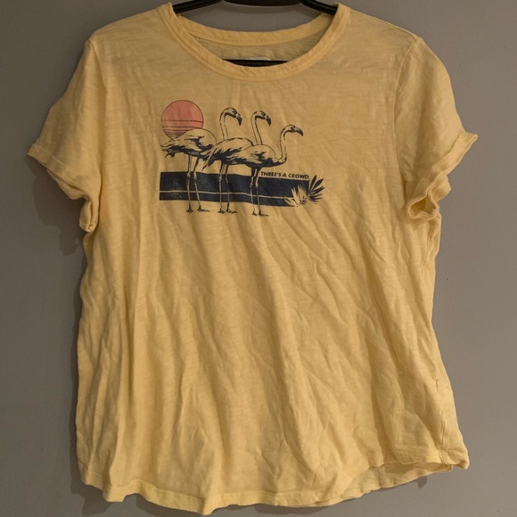 Old Navy Tops - NWOT Retro style flamingo Tropical shirt